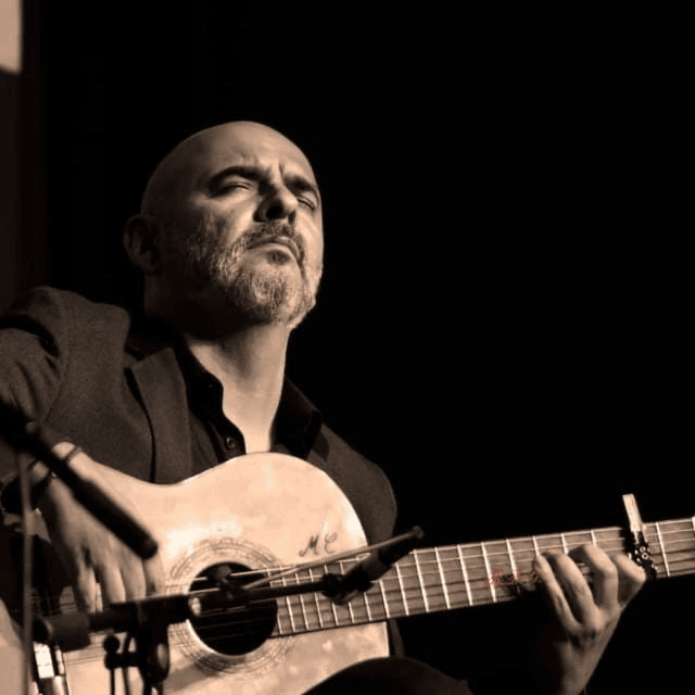 Paco Garfia, guitarrista flamenco y director del centro adscrito de Cataluña